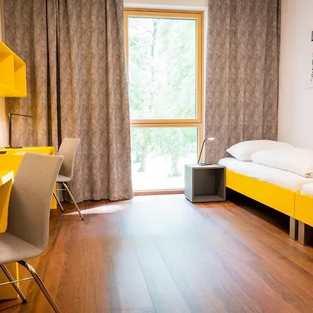 מלון Schloss Haindorf 3*