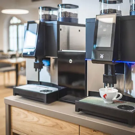 Schloss Haindorf מלון 3*