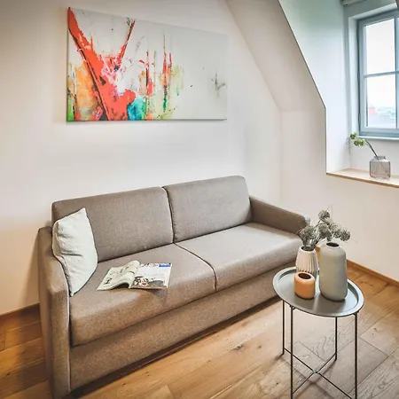 Schloss Haindorf 3* לאנגנלויס