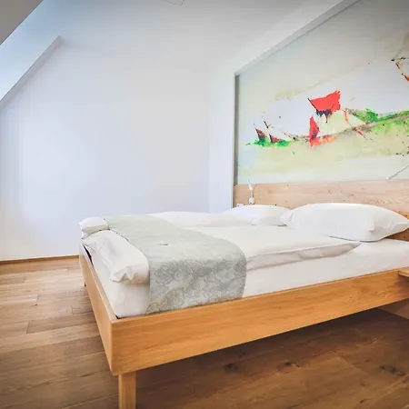 מלון Schloss Haindorf