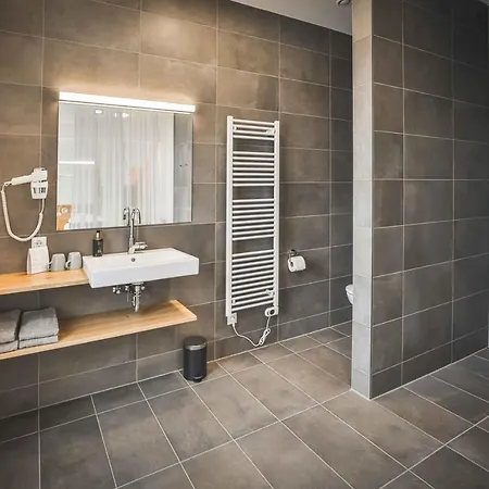 Schloss Haindorf לאנגנלויס